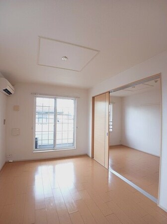 ミニョン・エレガンテの物件内観写真